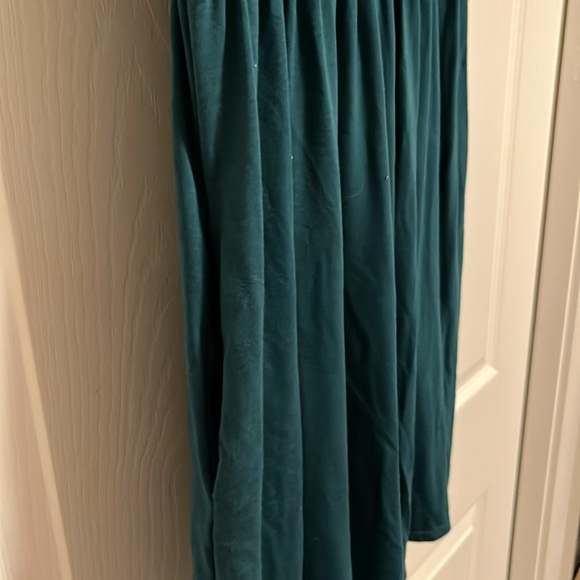 green dress - Picture 4 of 5